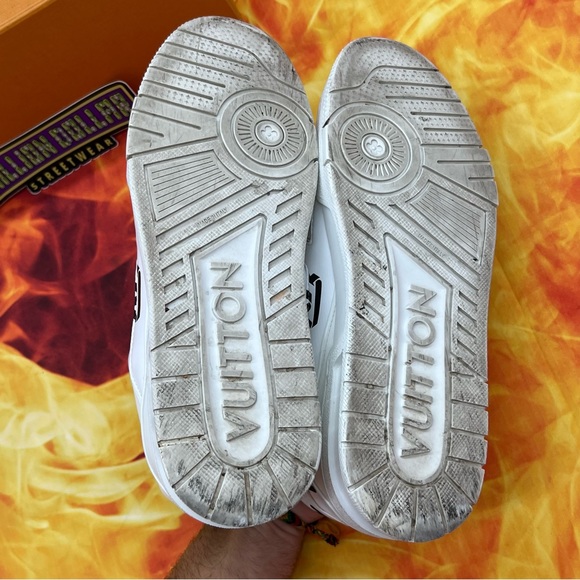 Louis Vuitton trainer low LV size 9.5/11 mens - Picture 10 of 11
